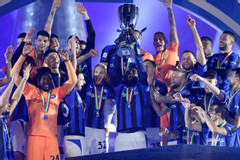 Inter đoạt Siêu cúp Italy sau chiến thắng đậm trước AC Milan